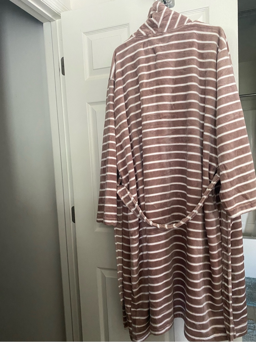 NWOT Maurices Robe 2X - Picture 2 of 5